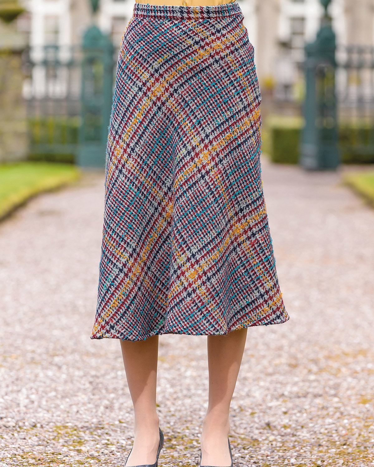 Ladies long wool outlet skirt uk